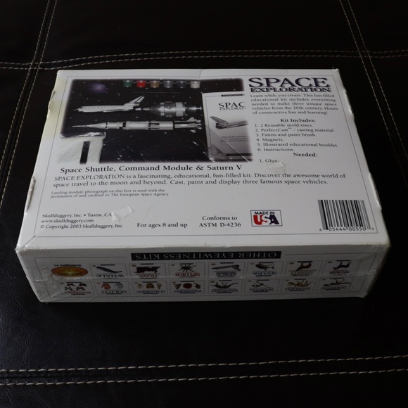 Vintage Space Exploration Space Shuttle, Command Module, Saturn & V Casting Kit - Picture 5 of 5